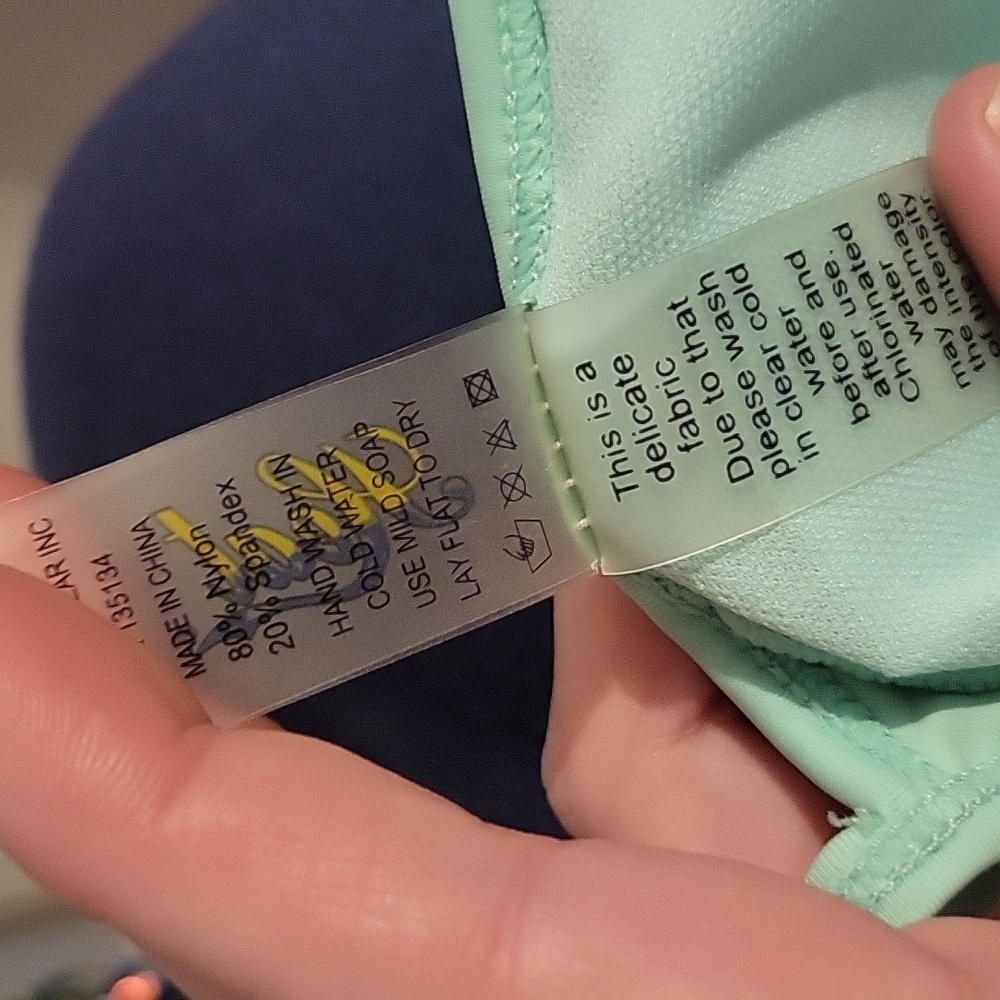 💙NWOT SEAFOAM TRIANGLE SWIM TOP - Picture 4 of 4
